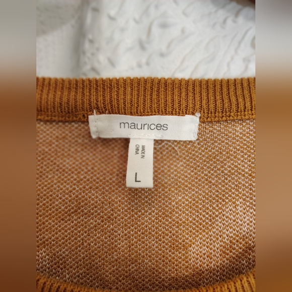 Maurices Floral Sweater Size L - Picture 6 of 6